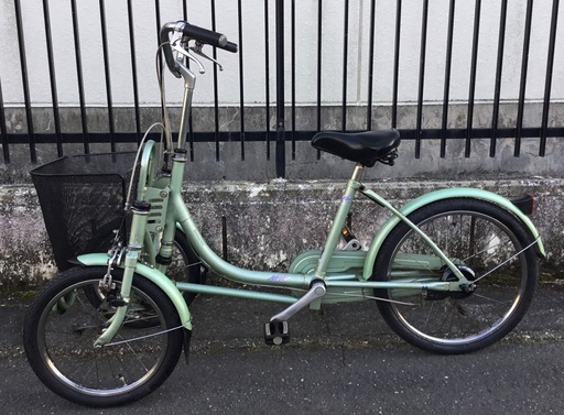 動作＞ブリヂストン・ミンナ三輪自転車 グリーン・前後タイヤ