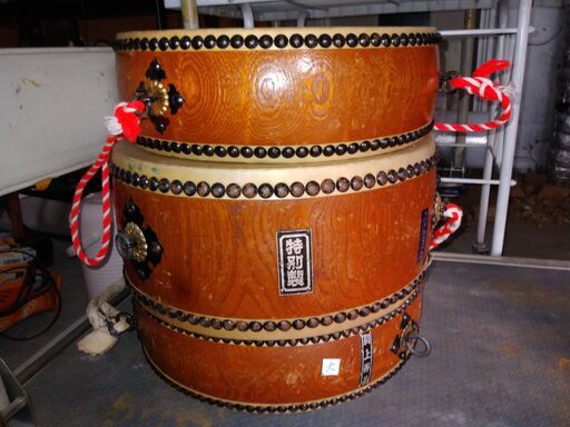 格安中古短期使用　平太鼓　尺３大ｗ３８ｈ１１ｃｍ　欅材、バチ・紅白ロープ付き３点セット、特選・国産。　尺２中、尺３特大も有ります。