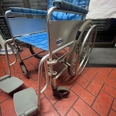 【未使用品】車椅子　折りたたみ式