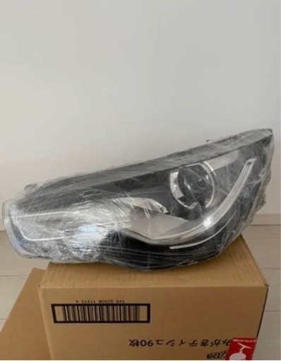 AUDI A1 ヘッドライト