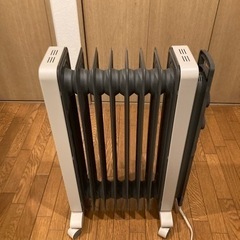 デロンギ オイルヒーター [RHJ21F0812-GY]