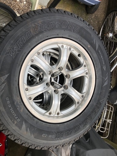スタッドレス ブリジストン 265 70 17 6穴 ホイール付き プラド