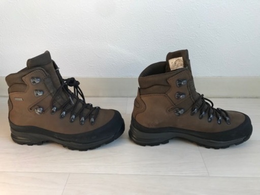 【帯広駅近辺手渡し限定】未使用に近い　KayLand  Globo GTX トレッキングシューズ 登山靴
