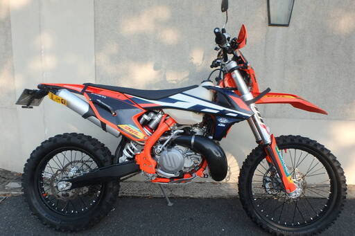 美車 １オーナー 2019年 KTM 250 EXC TPI 走行3000キロ ２スト 公道走行可 新品外装一式付属 ファクトリーカラー2019年式KTM250EXC TPI