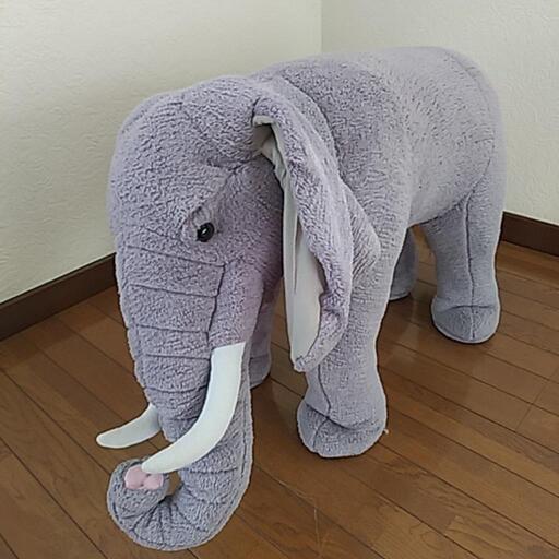 ゾウの椅子