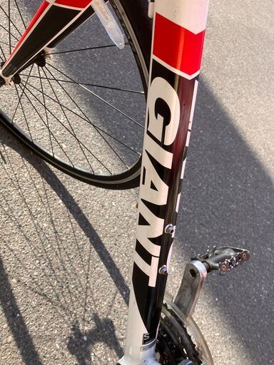 28インチ 小売業者 クロスバイク GIANT ジャイアント ギア付き  