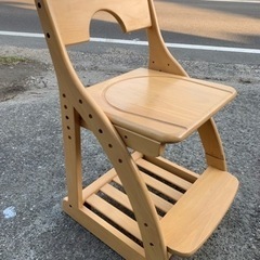 【取引中】木製子供イス キャスター付き 座面高さ調整可能