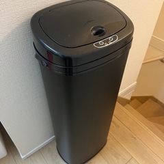 センサー自動開閉ゴミ箱(50L)