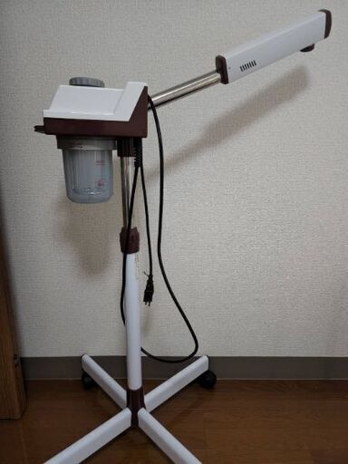 値下げ」エステスチーマー SEVEN BEAUTY フェイススチーマー FS500