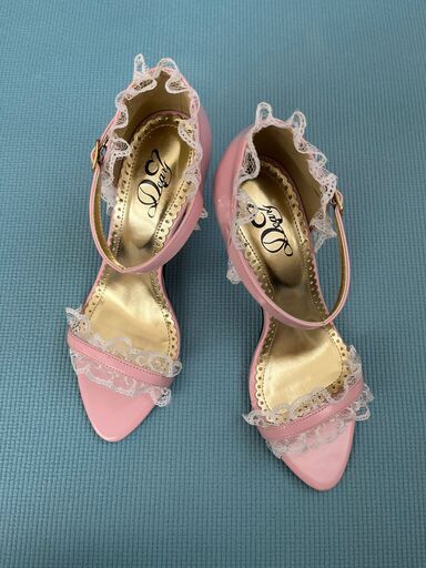 【 未使用 】ピンク色の超かわいいお姫様パンプス♪　24.5センチ♪