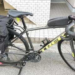 TREK Domane AL3 サイコン&ライト付