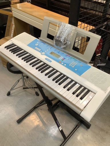 電子ピアノ YAMAHA EZ-J220 スタンド付