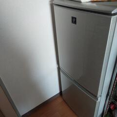 シャープ冷蔵庫　SJ-PD14T-N  2011年