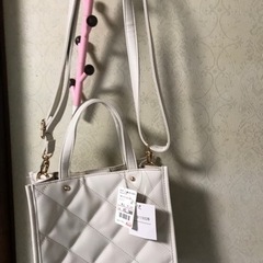 決まりました😊ショルダーバッグ💕新品😊斜めかけできます！お値下げ