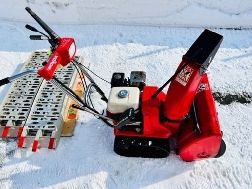 商談中です。】狭いところで大活躍 5馬力 除雪機 HONDA HS555 雪丸