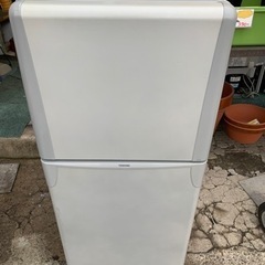 【リサイクルサービス八光】2006年製　東芝　2ドア冷凍冷蔵庫　...