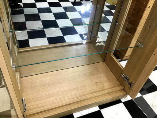 コレクションボード　600×300×975　ガラス扉　ガラス棚2枚　3段　趣味　フィギュアケース　家具 − 岐阜県