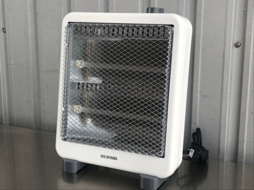 美品！アイリス◇電気ストーブ◇800W◇速暖◇ヒーター◇コンパクト◇ホワイト◇IEH-800W◇K372