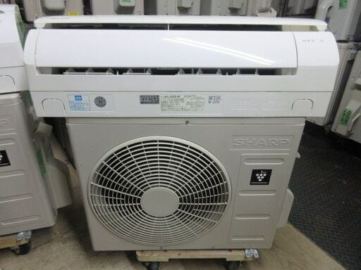 K04076　シャープ　中古エアコン　主に6畳用　冷房能力　2.2KW ／ 暖房能力　2.5KW