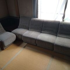 【ネット決済】カリモクのソファー