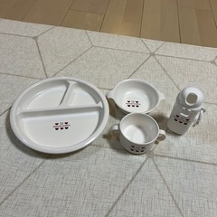 赤ちゃんの城　食器セット