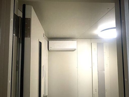 倉庫整理セール中！設置費込みの中古防音室(-40db)!! アビテックス2.5