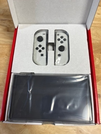 Nintendo Switch(有機ELモデル) Joy-Con(L)/(R) ホワイト  ソフト付き