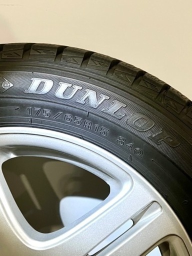 ルーミー ダンロップ 175/65R15 84