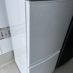 ●シャープ 2ドア冷凍冷蔵庫　137L ●2013年製