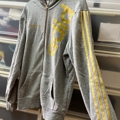 adidas パーカー