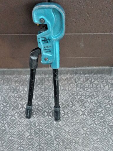 圧着工具（パンチ）