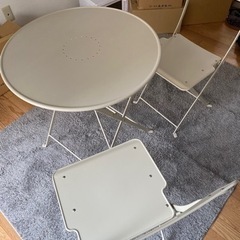 テーブル1つ　椅子２つセット