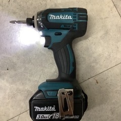 マキタ 18V 充電式インパクトドライバ TD149DRFX 3.0Ahバッテリ2個