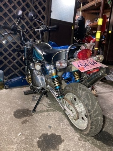 モンキー125  走行距離140キロほど！室内保管ほぼ新車！