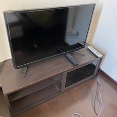 32型液晶テレビ DVD再生可能/テレビ台付けます