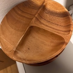木のお皿　ニトリ　丸皿