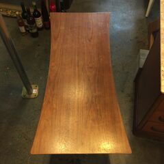 ウォールナット＆スチールのリビングテーブル●BA01W002