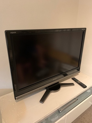 AQUOS 37型