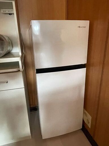 ハイセンス 2021年製　冷蔵庫 120L ホワイト　HR-B1202