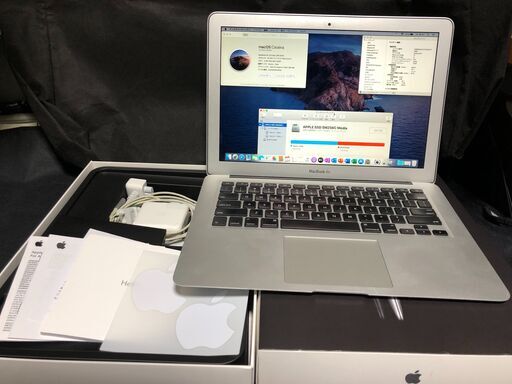 「MacBook Air 13インチ Mid 2011 MC966J/A」MacOS(Catalina)＆Office2019とWin10 Home＆Office2010もインストール済で選択起動可能 / 小型軽量薄型モバイルノートPC / 高性能Core i7 / SSD-256GB / メモリーは４GB / Webカメラ / Bluetooth / 無線LAN / バッテリー使用可 / 箱入中古美品