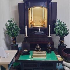 綺麗で自動開閉する大きな仏壇と仏具一式