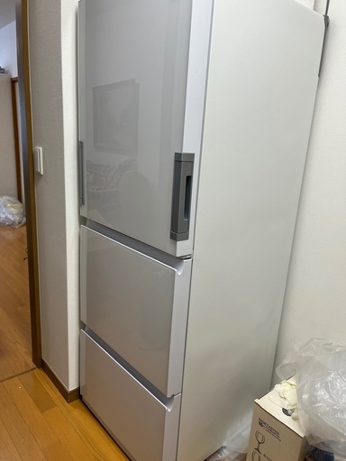 【2020年製シャープ両開き（どっちも扉）冷蔵庫】350L (美品）