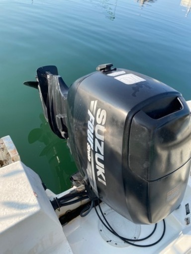 レア！中古艇ベイライナートロフィー スズキ4ストローク70馬力