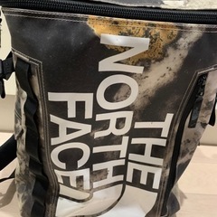 最終値下げ！！THE NORTH FACE ヒューズボックス　迷彩