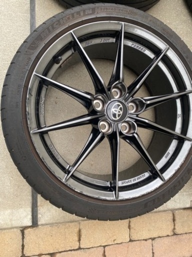 GRヤリスハイパフォーマンス純正ホイールBBS製225/40R18