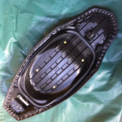NMAX125/155◇ヤマハ純正シート◇新品◇BV3-F4730-00◇SE86J SED6J  SG50J ◇ NMAX125/155◇ヤマハ純正シート◇新品◇BV3-F4730-00◇SE86J SED6J SG50J