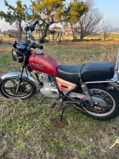 【ネット決済対応】お値下げ中‼️SUZUKI GN125 現状で
