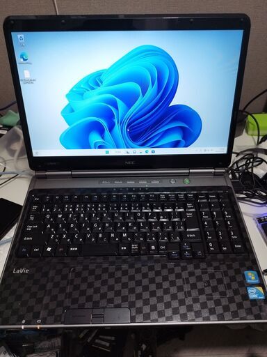 6ヶ月保証（Windows 11+Office2021年）NEC　LAVIE  LL750/B