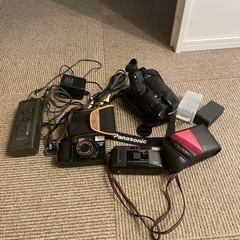 ビデオカメラとカメラ　3台　古い　ジャンク
