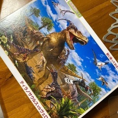 ティラノサウルス　パズル
